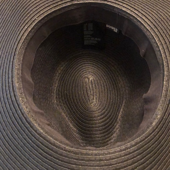 Straw fedora - Picture 3 of 4